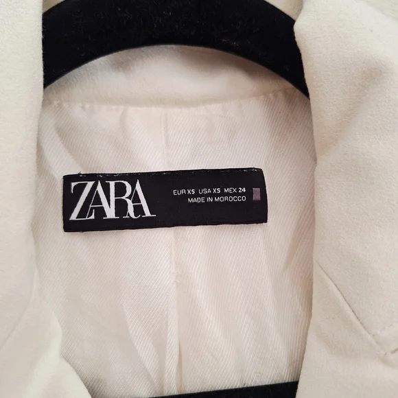 Zara Women's Cream Double-Breasted Blazer - Picture 4 of 7